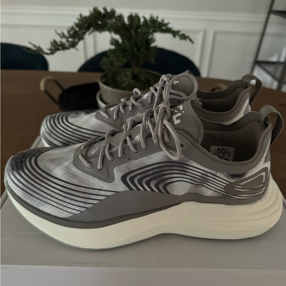 APL
Streamline Lightweight Cushioned Running Sneakers - Picture 1 of 7